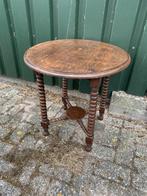 Een antiek rond eikenhouten tafeltje uit +/- 1920, Ophalen