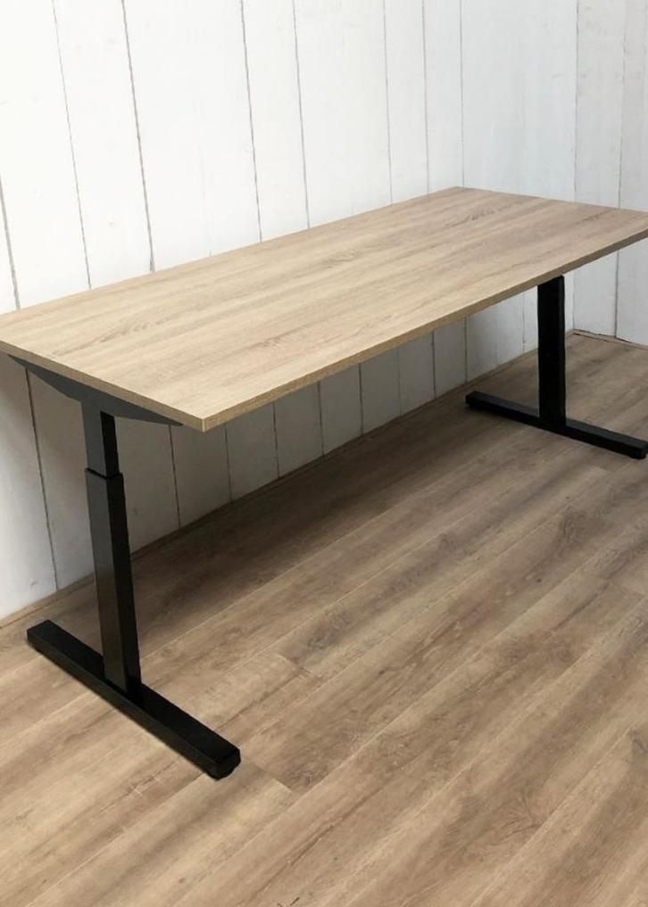 Ahrend 500 Bureau (in hoogte verstelbaar) 140x80, Huis en Inrichting, Bureaus, Nieuw, Bureau, In hoogte verstelbaar, Ophalen