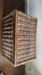 Riviera Maison mand, Huis en Inrichting, Woonaccessoires | Schalen en Manden, Ophalen of Verzenden, Zo goed als nieuw, Rond, Riet