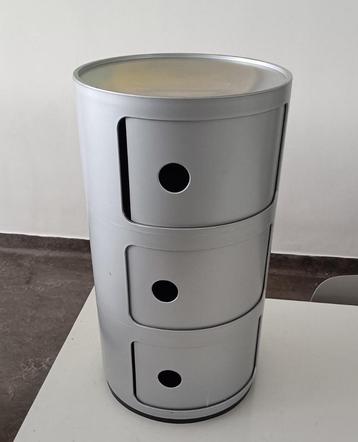 nachtkastje Rondo Kartell italiaans design jaren 80 retro  beschikbaar voor biedingen