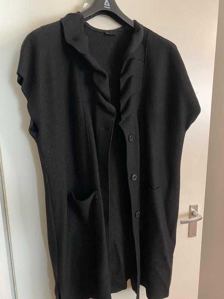 Lange Zwarte Wol Vest - Maat 52 QNEEL, Kleding | Dames, Grote Maten, Zo goed als nieuw, Trui of Vest, Zwart, Ophalen of Verzenden