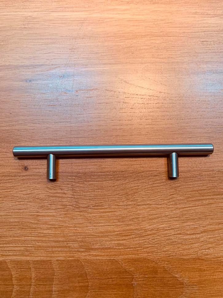 16 RVS handgrepen, massief, hartafstand 128mm, Huis en Inrichting, Keuken | Keukenelementen, Zo goed als nieuw, Minder dan 100 cm