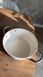 Go ivory kookpan 24cm cook & pan, Huis en Inrichting, Keuken | Potten en Pannen, Ophalen of Verzenden, Zo goed als nieuw