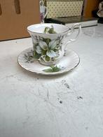 Royal Albert Trillium Kop en Schotel Setje Porselein Antiek, Antiek en Kunst, Ophalen of Verzenden
