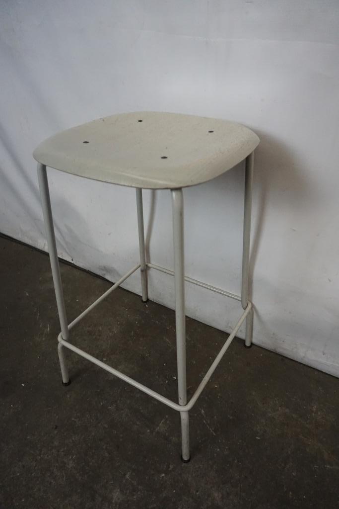 4 krukken, barkrukken, kruk barkruk Hay?, Huis en Inrichting, Barkrukken, Gebruikt, 60 tot 90 cm, Hout, 5 krukken of meer, Met voetsteun
