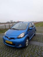 Toyota Aygo 1.0 12V Vvt-i 5DRS 2010 Dynamic blue, Voorwielaandrijving, Stof, Zwart, 68 pk