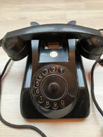 Vintage bakeliet telefoon met draaischijf, Ophalen, Niet werkend, Met draaischijf