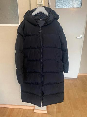 Winterjas beschikbaar voor biedingen