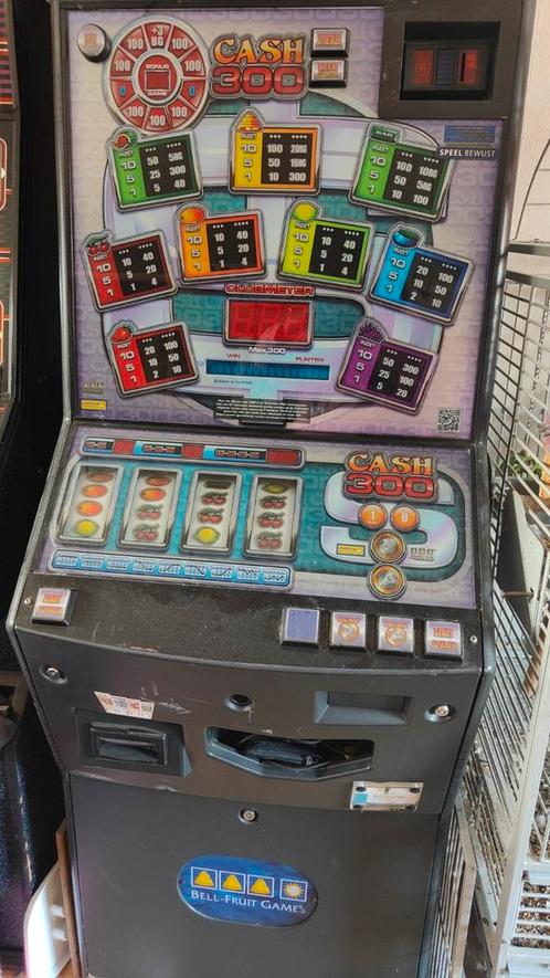 Cash 300 gokkast, Verzamelen, Automaten | Gokkasten en Fruitautomaten, Zo goed als nieuw, Euro, Met sleutels, Ophalen