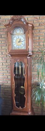 Staande klok Interclock, Ophalen