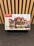 Auhagen H0 Hotel Burgerhaus 12348 nieuw, Hobby en Vrije tijd, Modeltreinen | H0, Overige merken, Gelijkstroom of Wisselstroom