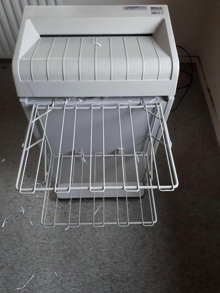 PAPIERVERNIETIGER, MERK IDEAL,TYPE 3801 A, IN GOEDE STAAT., Diversen, Bureau-accessoires, Gebruikt, Ophalen