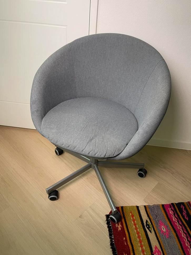IKEA Skruvsta stoel (op wieltjes), Huis en Inrichting, Bureaustoelen, Gebruikt, Zwart, Ophalen