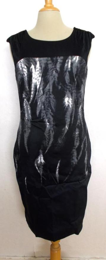 Stoere zwart/wit/grijze print jurk van Karen Millen! 40