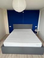 Grijs Ikea bed, matras en topper 160 x 200 (eventueel los), Huis en Inrichting, Slaapkamer | Bedden, 160 cm, Grijs, Zo goed als nieuw