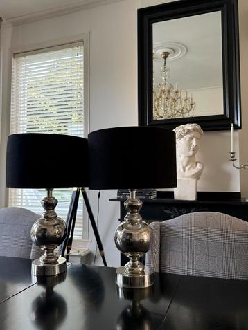 2 Chique Tafellampen | Eichholtz Furniture | Chroom + Zwart! beschikbaar voor biedingen