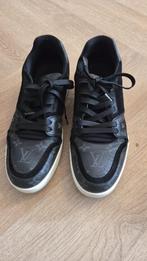 Originele Louis Vuitton Schoenen - Maat 41, Ophalen of Verzenden, Zo goed als nieuw, Zwart, Sneakers of Gympen