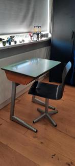 Vintage Kinderbureau met Stoel, Ophalen, Gebruikt