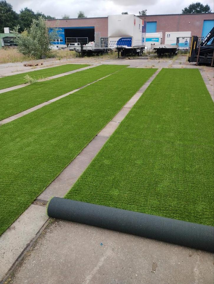 Kunstgrasmatten 4x 2x15m, C-shape, 30mm, Brandvertragend, Tuin en Terras, Gras en Kunstgras, Zo goed als nieuw, Kunstgras, 20 m² of meer