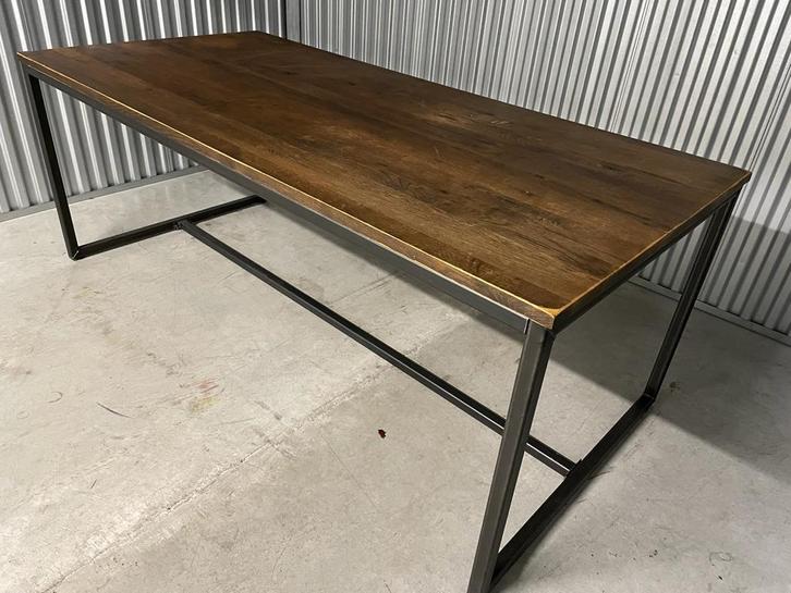 Massief eiken eetafel met stevig stalen frame, Huis en Inrichting, Tafels | Sidetables, Zo goed als nieuw, 200 cm of meer, Rechthoekig