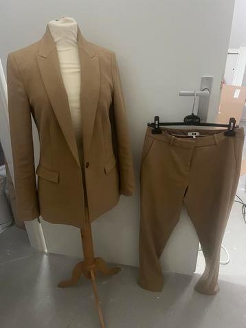 Beige bruin dames pak colbert en pantalon WE beschikbaar voor biedingen