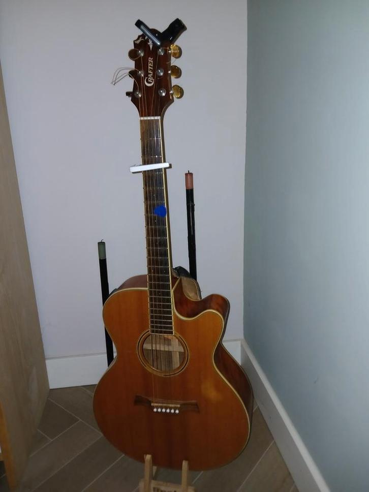 Crafter Akoestische Gitaar met Mono case, Muziek en Instrumenten, Snaarinstrumenten | Gitaren | Akoestisch, Gebruikt, Western- of Steelstringgitaar