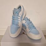 Jordan 1 Low Ice Blue Reserve - Maat 36,5, Blauw, Nieuw, Ophalen of Verzenden, Sneakers of Gympen