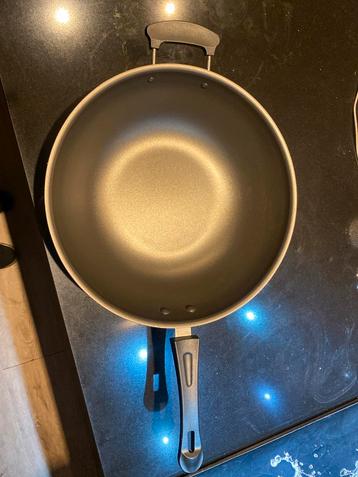 Wokpan 34cm - Niet geschikt voor inductie beschikbaar voor biedingen