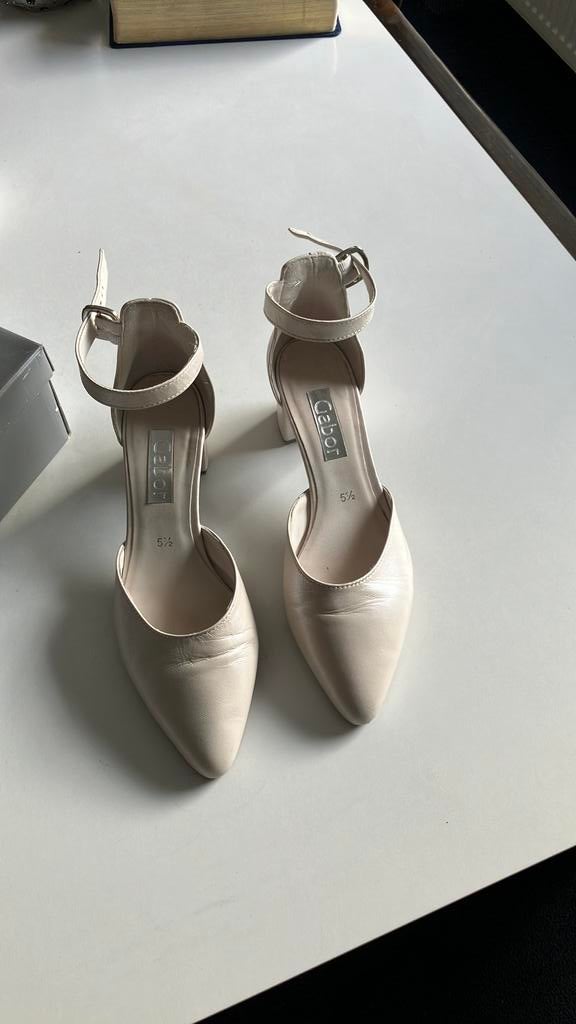 Gabor trouwschoenen, Pumps, Beige, Ophalen of Verzenden, Zo goed als nieuw
