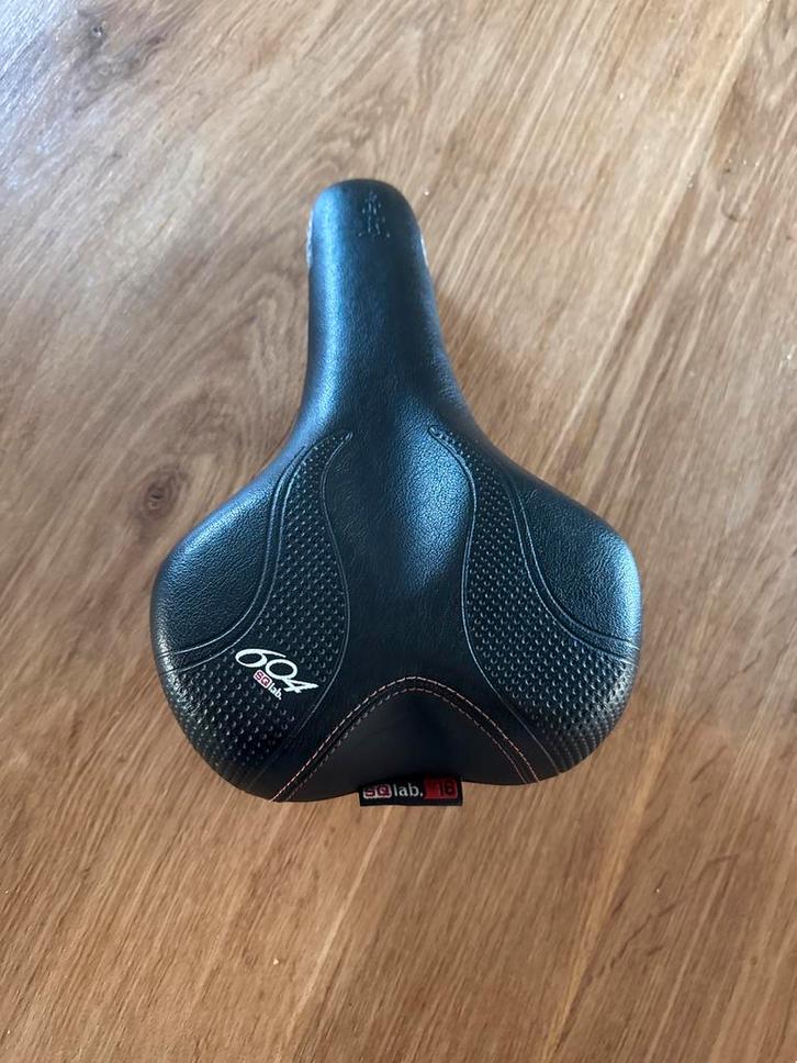 SQlab 604 Fietszadel - Comfortabel en in goede staat, Fietsen en Brommers, Fietsonderdelen, Zo goed als nieuw, Algemeen, Zadel