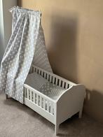 Houten speelgoed poppenbedje handgemaakt, Ophalen, Zo goed als nieuw, Babypop