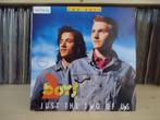 7" Single 2 Boys - Just The Two Of Us / Believe Me Now, Cd's en Dvd's, Vinyl Singles, Gebruikt, 7 inch, Single, Ophalen of Verzenden