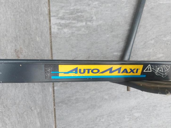 Fietsendragers en dakdragers - Auto Maxi, Auto diversen, Fietsendragers, Gebruikt, Dakdrager, 2 fietsen, Ophalen