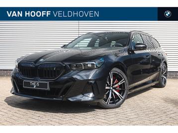 BMW i5 Touring eDrive40 M Sport / Panoramadak / Trekhaak / A beschikbaar voor biedingen