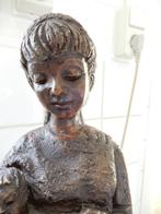 Beeld van de kunstenaar Mat Wanders, vrouw met kind, Ophalen of Verzenden, Zo goed als nieuw, Mens