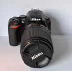 Nikon D5600 + Nikon AF-S 18-140mm F/3.5-5.5G ED VR DX, Audio, Tv en Foto, Fotocamera's Digitaal, Ophalen of Verzenden, Zo goed als nieuw