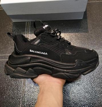 Balenciaga sneakers (ook direct op te halen)
