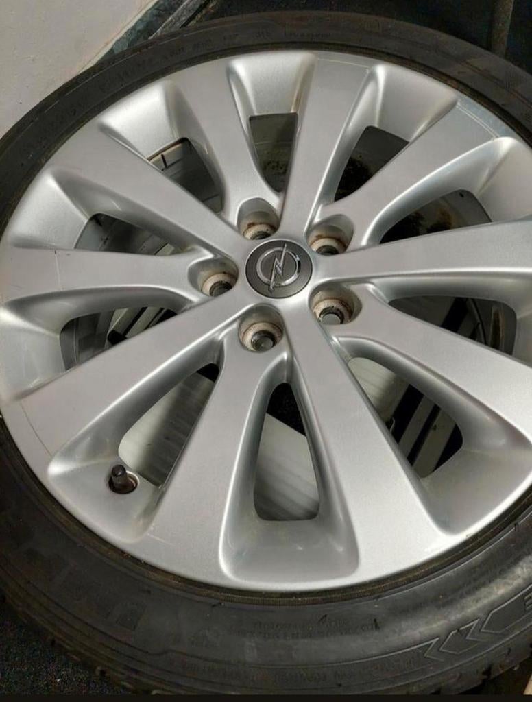 Opel Velg met Band 215/45R17, Ophalen of Verzenden, Gebruikt