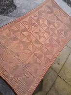 Oude houten krukje of tafeltje, Ophalen, Hout