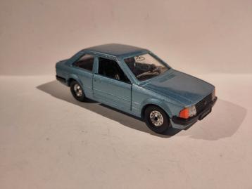 Corgi Ford Escort 1.3 GL beschikbaar voor biedingen