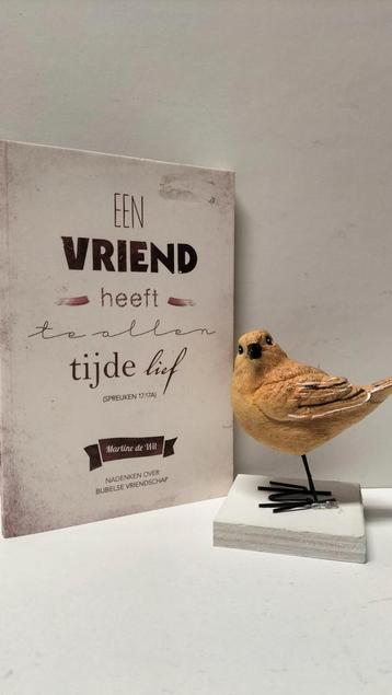 Wit, Martine de; Een vriend heeft te allen tijde lief  beschikbaar voor biedingen