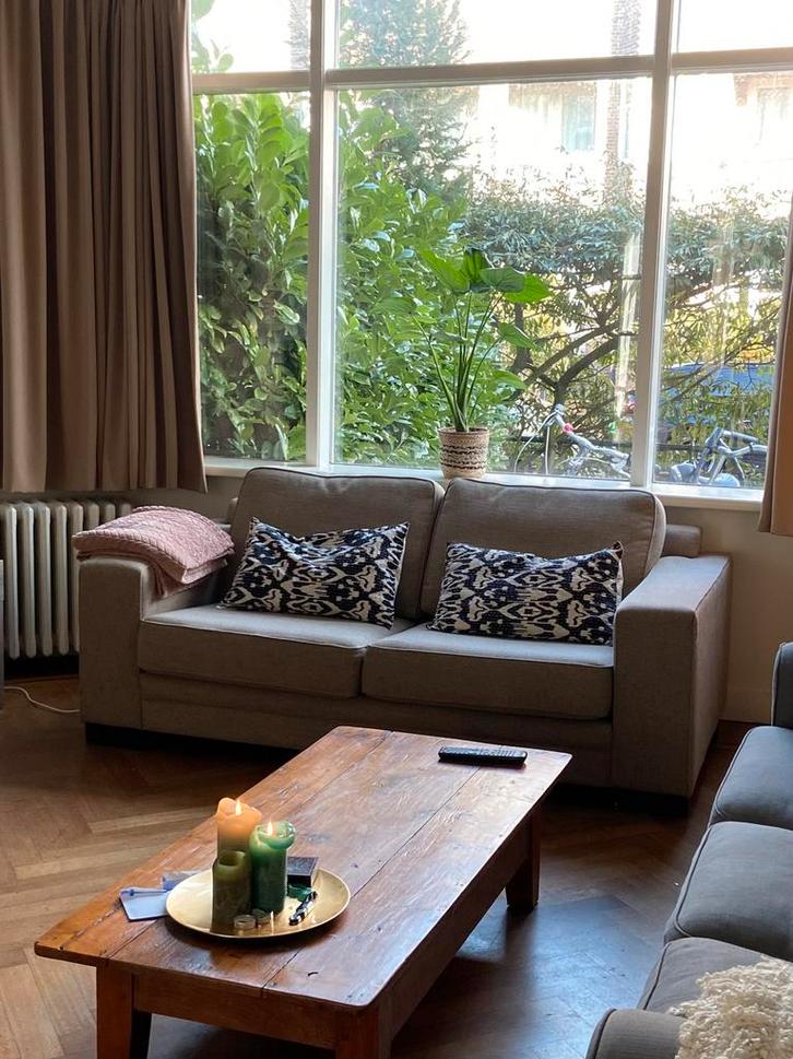 Comfortabele Ikea KIVIK bank beige, Huis en Inrichting, Banken | Complete zithoeken, Zo goed als nieuw, Ophalen