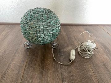 Lamp dressoir beschikbaar voor biedingen