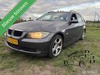 BMW 3-serie Touring 320i Executive AIRCO PARK SENS CRUISE CO, Zwart, 4 cilinders, 150 pk, Handgeschakeld