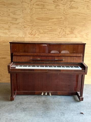 Hsinghai Piano  beschikbaar voor biedingen