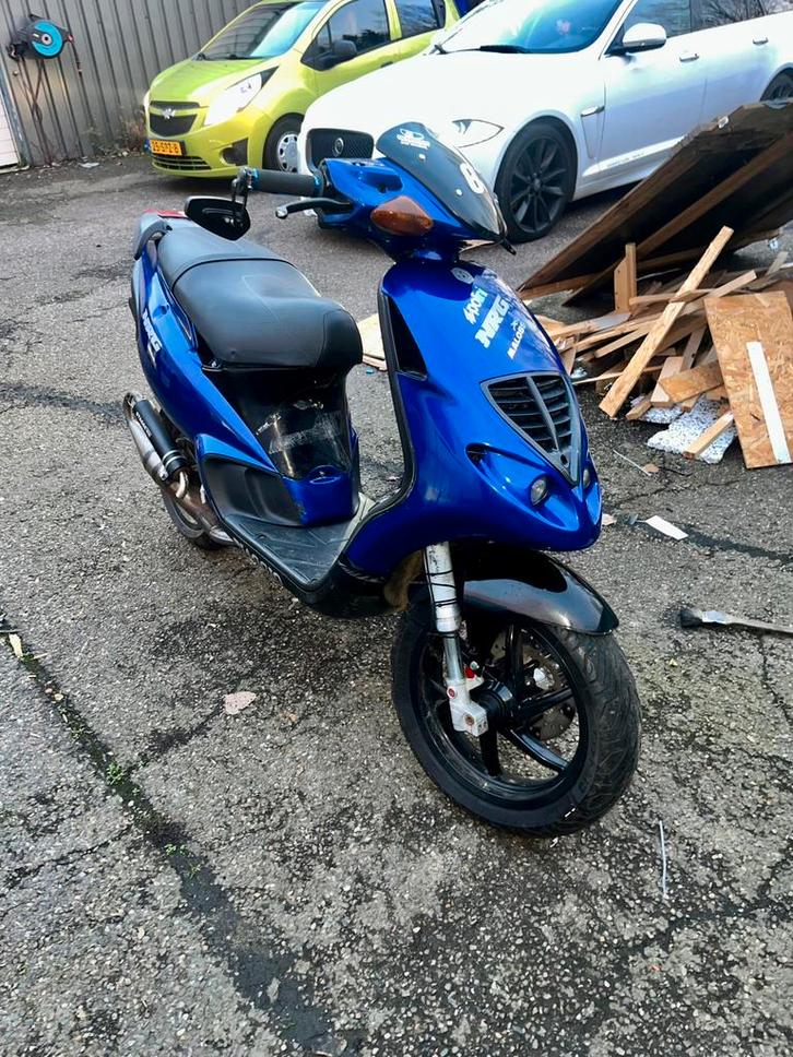 Piaggio NRG mc2 70cc, Fietsen en Brommers, Scooters | Piaggio, Zo goed als nieuw, NRG, Tweetakt, Ophalen