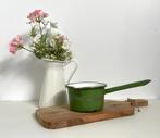 Emaille steelpannetje groen met gouden rand ø 13 cm, Ophalen of Verzenden