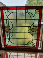 Oud glas in lood paneel met bloemen /rood, groen, geel (1.3), Antiek en Kunst, Antiek | Glas en Kristal, Ophalen