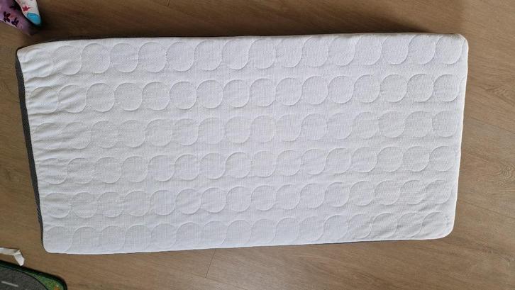 IKEA HIMLAVALV, Kinderen en Baby's, Babywiegjes en Ledikanten, Zo goed als nieuw, Ledikant, Ophalen