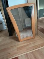 Wand spiegel met houten lijst, Huis en Inrichting, Woonaccessoires | Spiegels, Ophalen, Zo goed als nieuw, Minder dan 100 cm, Ovaal
